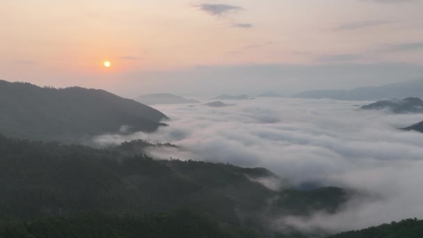 Пан Над Восходом Солнца Над Морем Облаков Тумана Горах Высококачественные — стоковое видео