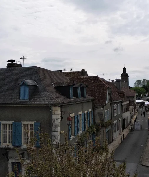 フランスのナバレンクスの町 その要塞化された囲いと — ストック写真