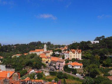 Sintra şehri ve onun tuhaf ve güzel sarayı. Portekiz.