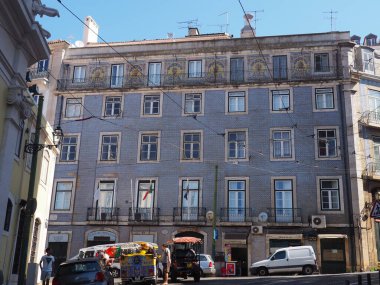 Portekiz 'in başkenti Lizbon, bir kıyı şeridi ve aynı zamanda dağlık bir şehir..