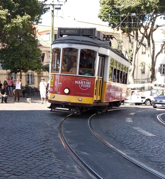 Capital Portugal Lisboa Uma Cidade Costeira Mesmo Tempo Montanhosa — Fotografia de Stock