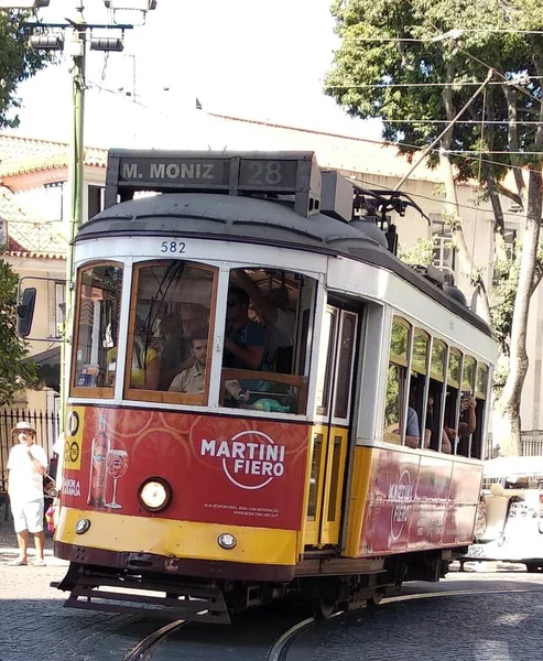 Capital Portugal Lisboa Uma Cidade Costeira Mesmo Tempo Montanhosa — Fotografia de Stock