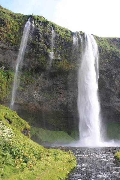 Island Ungewöhnliche Landschaften Mit Spektakulären Wasserfällen Und Gletschern — Stockfoto