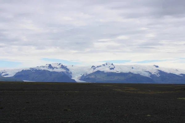 Island Ungewöhnliche Landschaften Mit Spektakulären Wasserfällen Und Gletschern — Stockfoto