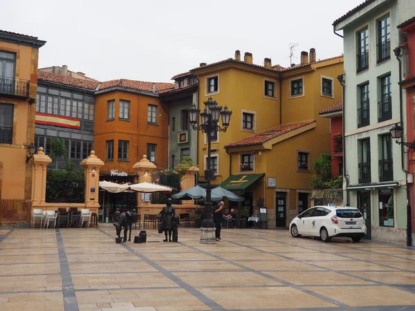 美しい旧市街とアストゥリアス州の首都オビエド スペイン — ストック写真
