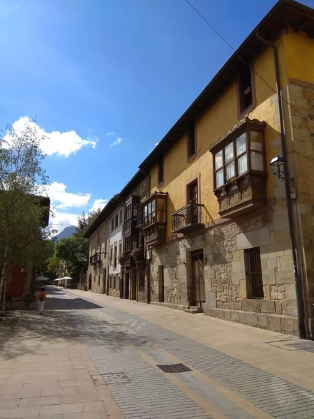 Elorrio Piękne Baskijskie Miasto Otoczone Imponującymi Górami Hiszpania — Zdjęcie stockowe