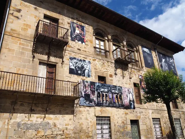 Elorrio Piękne Baskijskie Miasto Otoczone Imponującymi Górami Hiszpania — Zdjęcie stockowe