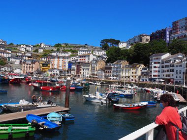 Luarca, küçük ama güzel bir limanı olan bir Asturian kasabası. İspanya.