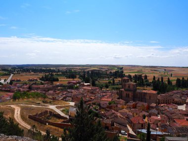 Pearanda de Duero, Burgos eyaletinde kendi kalesi olan bir belediye. İspanya.