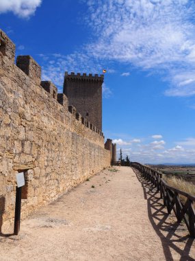 Pearanda de Duero, Burgos eyaletinde kendi kalesi olan bir belediye. İspanya.