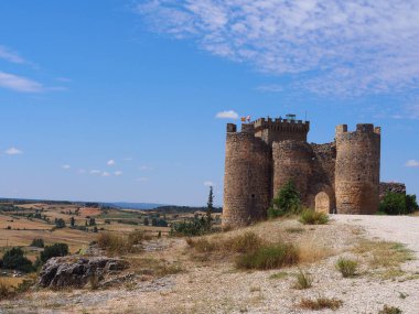 Pearanda de Duero, Burgos eyaletinde kendi kalesi olan bir belediye. İspanya.