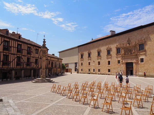 Pearanda de Duero, Burgos eyaletinde kendi kalesi olan bir belediye. İspanya.