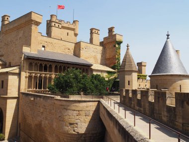 Olite ve kraliyet sarayı, Navarra krallarının sarayı. İspanya.