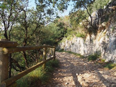 Santoa 'daki Deniz Feneri Yolu' nda. İspanya.