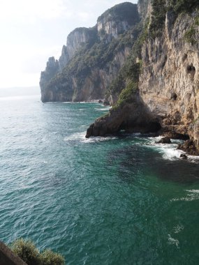 Santoa 'daki Deniz Feneri Yolu' nda. İspanya.