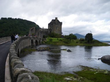 Eilean Donan Kalesi, İskoçya 'nın ünlü kalesi..