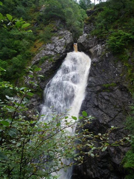 Foyers Waterfall Der Nähe Von Loch Ness Schottland lizenzfreie Stockbilder
