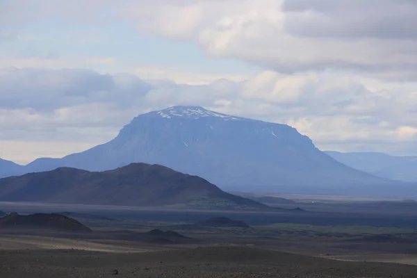 Лунные Пейзажи Исландии Горами Вулканическими Землями — стоковое фото