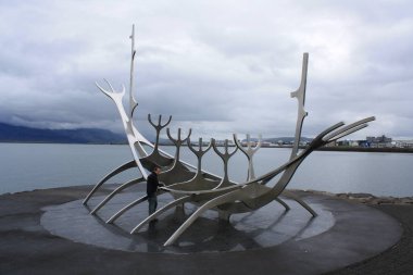 Reykjavk, İzlanda 'nın başkenti ve en büyük şehri..