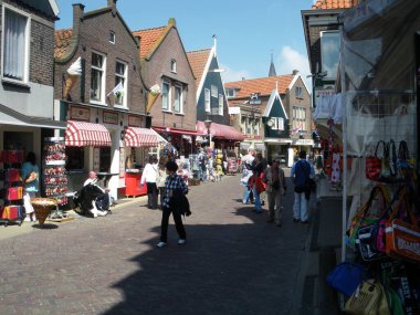 Marken 'e kaçmak, kanallar arası sükunet. Hollanda.