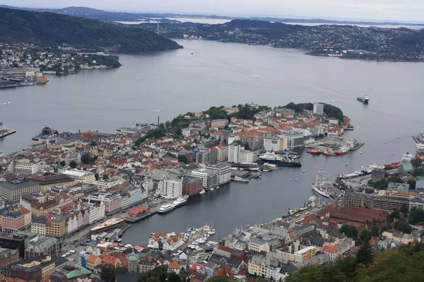 Bergen Norwegische Stadt Zwischen Fjorden Und Bergen — Stockfoto
