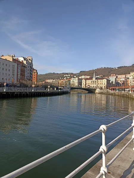 Bilbao Beautiful Views Its Estuary Passes Old Town Vizcaya Spain — Fotografia de Stock