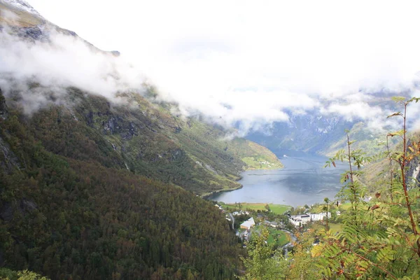 Geiranger Middle Fjord Impressive Views Norway — Stockfoto