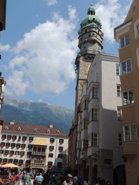 Innsbruck, Avusturya şehri Tyrol 'un kalbinde yer almaktadır..