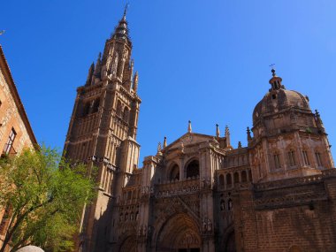 Toledo, Arap nüfuzuyla duvarlarla çevrili İspanya şehri..