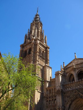 Toledo, Arap nüfuzuyla duvarlarla çevrili İspanya şehri..