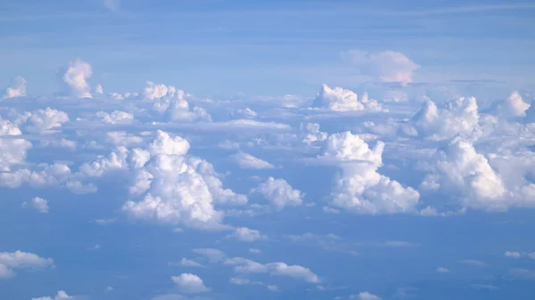 Облака Окна Самолета — стоковое фото
