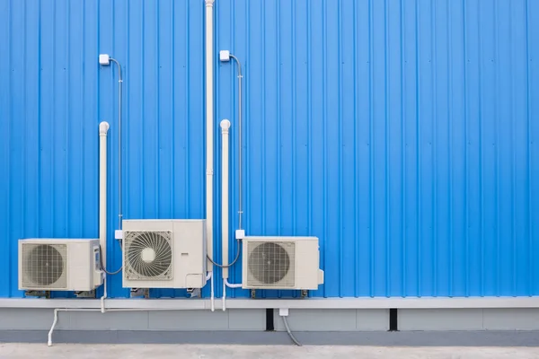Compresor Aire Instalado Lateral Del Edificio Azul — Foto de Stock