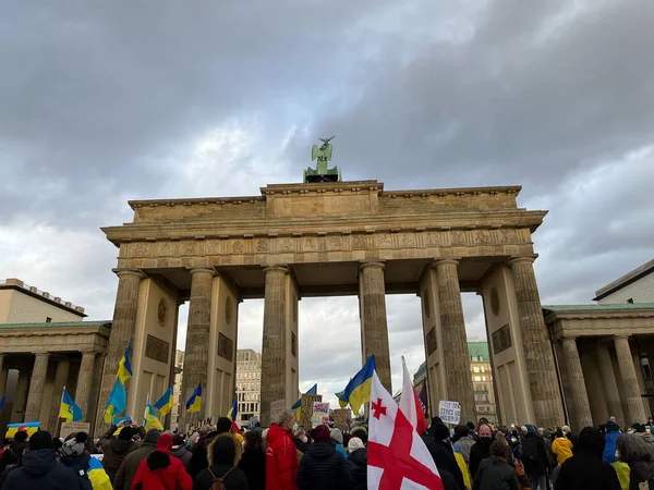 Німеччина Берлін 2022 Протести Проти Вторгнення Росії Україну — Безкоштовне стокове фото