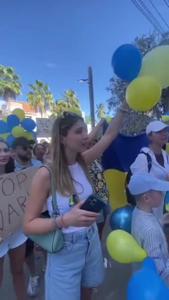 Dominikana Punta Cana 2022 Rusya Nın Ukrayna Işgalini Protesto Eden — Ücretsiz Stok Video