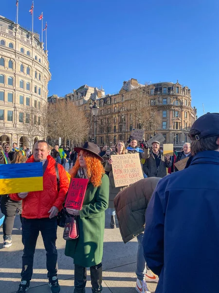 England London 2022 Ukrainians Living London Protesting Russian Invasion Home — Free Stock Photo