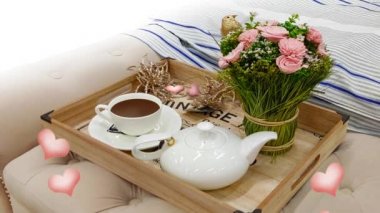 Aşk ve kahvaltı yatakta, video tebrikler, görüntüler Sevgililer Günü 'nüz kutlu olsun. 