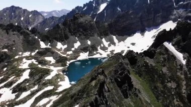 Artvin Borcka Yıldız Gölü 4k İHA görüntüsü.