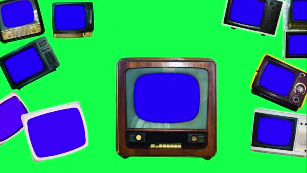 Vintage Fernseher Mit Blauen Displays Auf Grünem Chrom Hintergrund Alte — Stockvideo