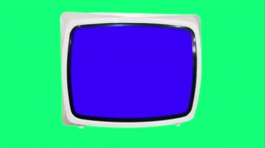Kompozisyon için Chroma tuşlu mavi ekran TV. Yeşil arka planda mavi ekranlı antika beyaz televizyon. Bir retro TV ekranında uzayı kopyala.