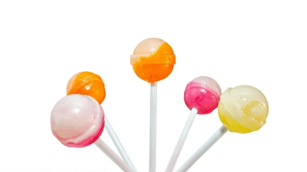 彩色焦糖糖果 在白色背景复制空间上隔离的棒棒糖 — 图库照片