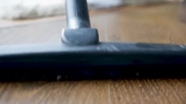 Elektrikli süpürge, parkedeki kiri temizle..