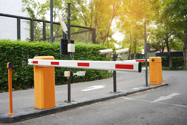 Automatic Barrier Gate Security System Building Car Entrance Vehicle Barrier — Stock Photo, Image