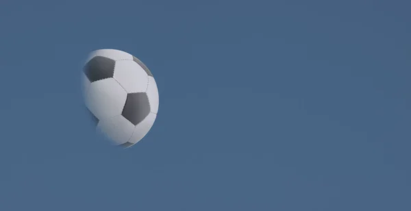Μπάλα Ποδοσφαίρου Στην Εικόνα Του Φεγγαριού Στον Ουρανό — Φωτογραφία Αρχείου
