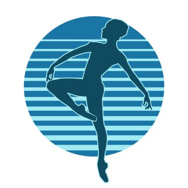 Doğal duruşu olan güzel bir kadın silueti.