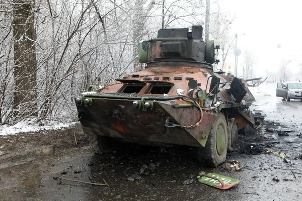 Kharkiv Ukraine Februari 2022 Een Beschadigd Militair Voertuig Afgebeeld Aan — Gratis stockfoto