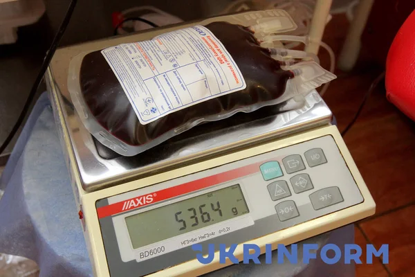 Dnipro Ukraine February Bruary 2022 Blood Bag Lie Scales Dnipro — 免费的图库照片