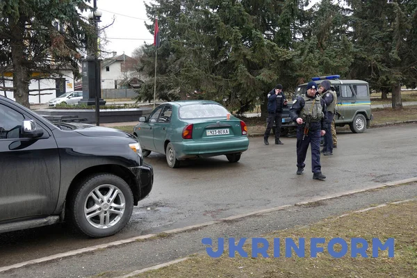 Ivano Frankivsk Ukraine Februari 2022 Politieagenten Hebben Dienst Ivano Frankivsk — Gratis stockfoto