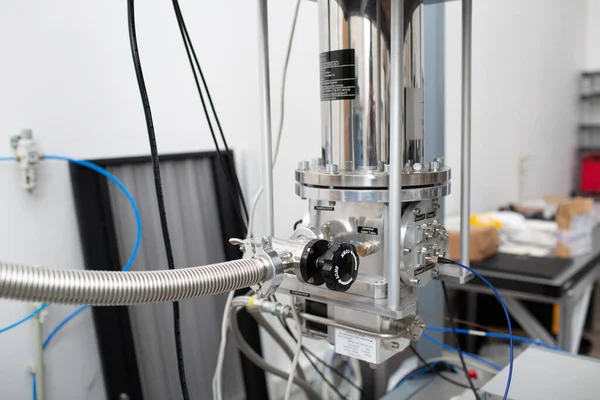 Detektor foton tunggal di laboratorium ilmiah tanpa manusia — Stok Foto