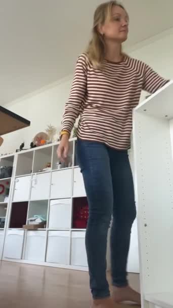 Young Woman Young Woman Wiping Shelves Vertical — Wideo stockowe