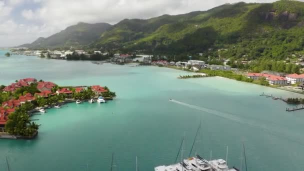Flyger Över Båtar Seychellerna Arial Uppfattning — Stockvideo